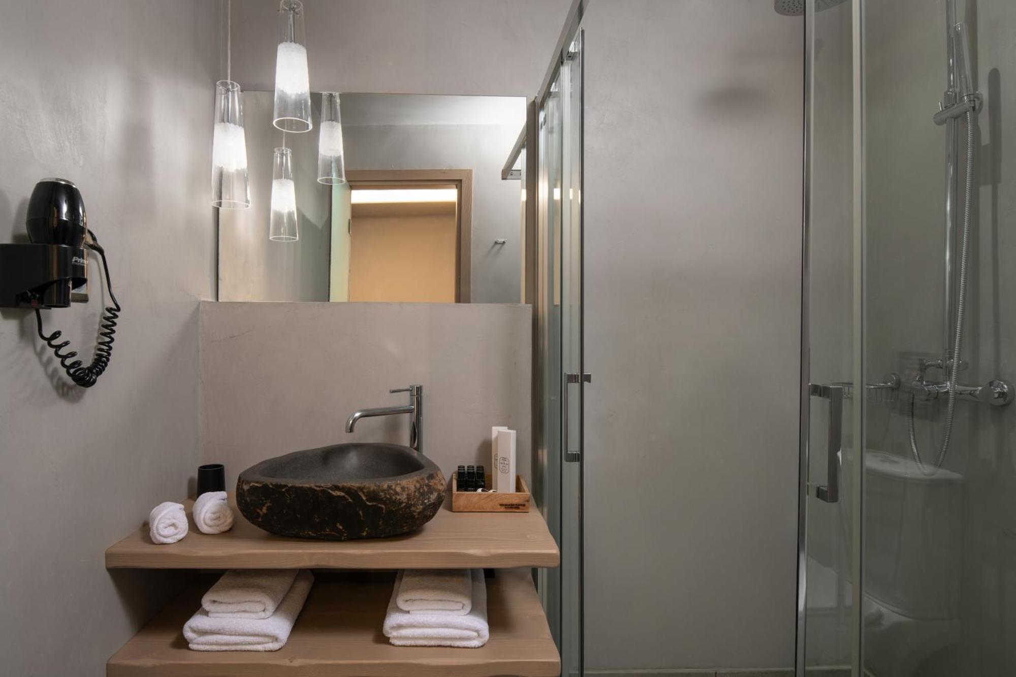 Evora Luxury Suites Mega Chorio Экстерьер фото