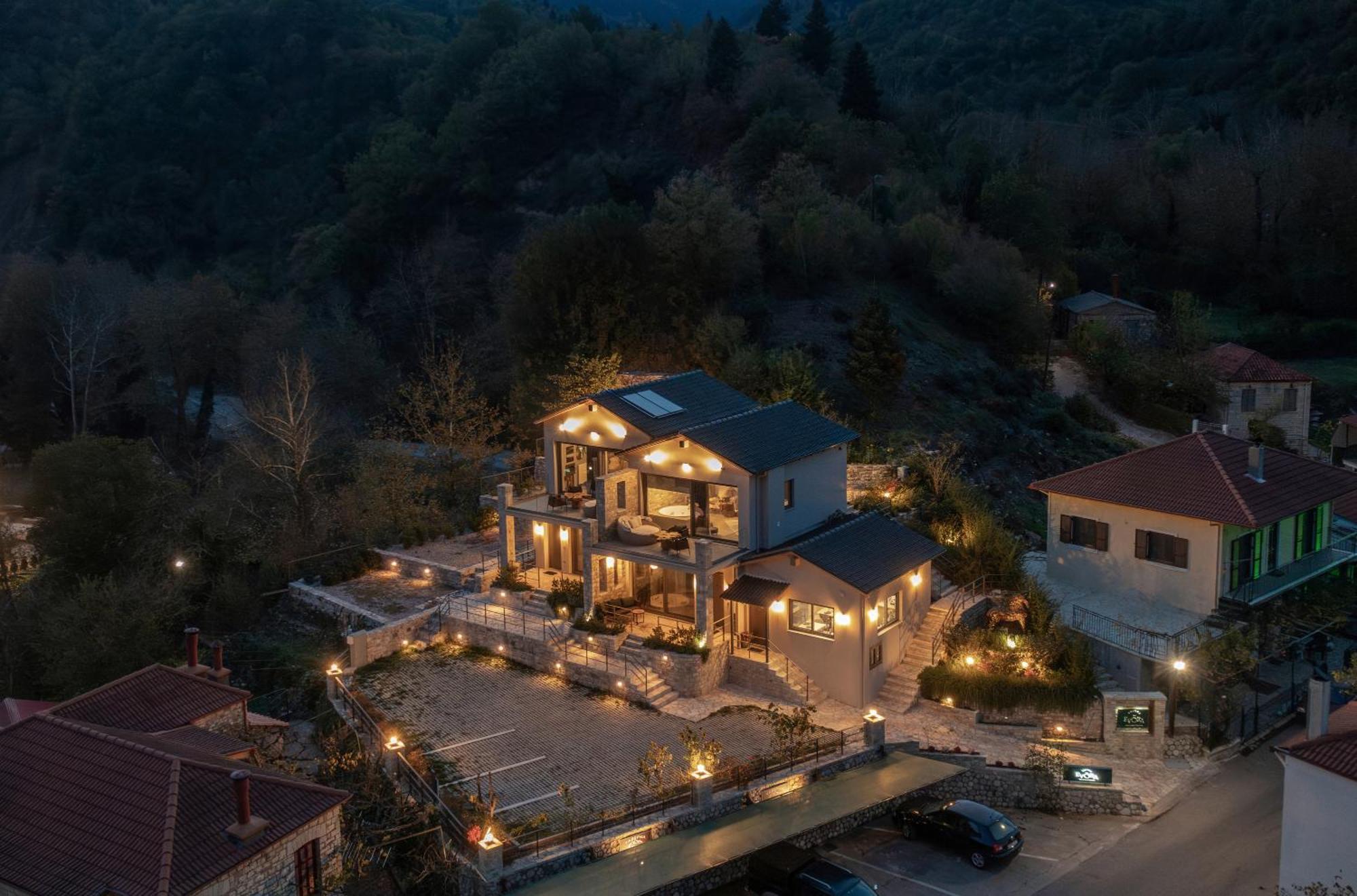 Evora Luxury Suites Mega Chorio Экстерьер фото