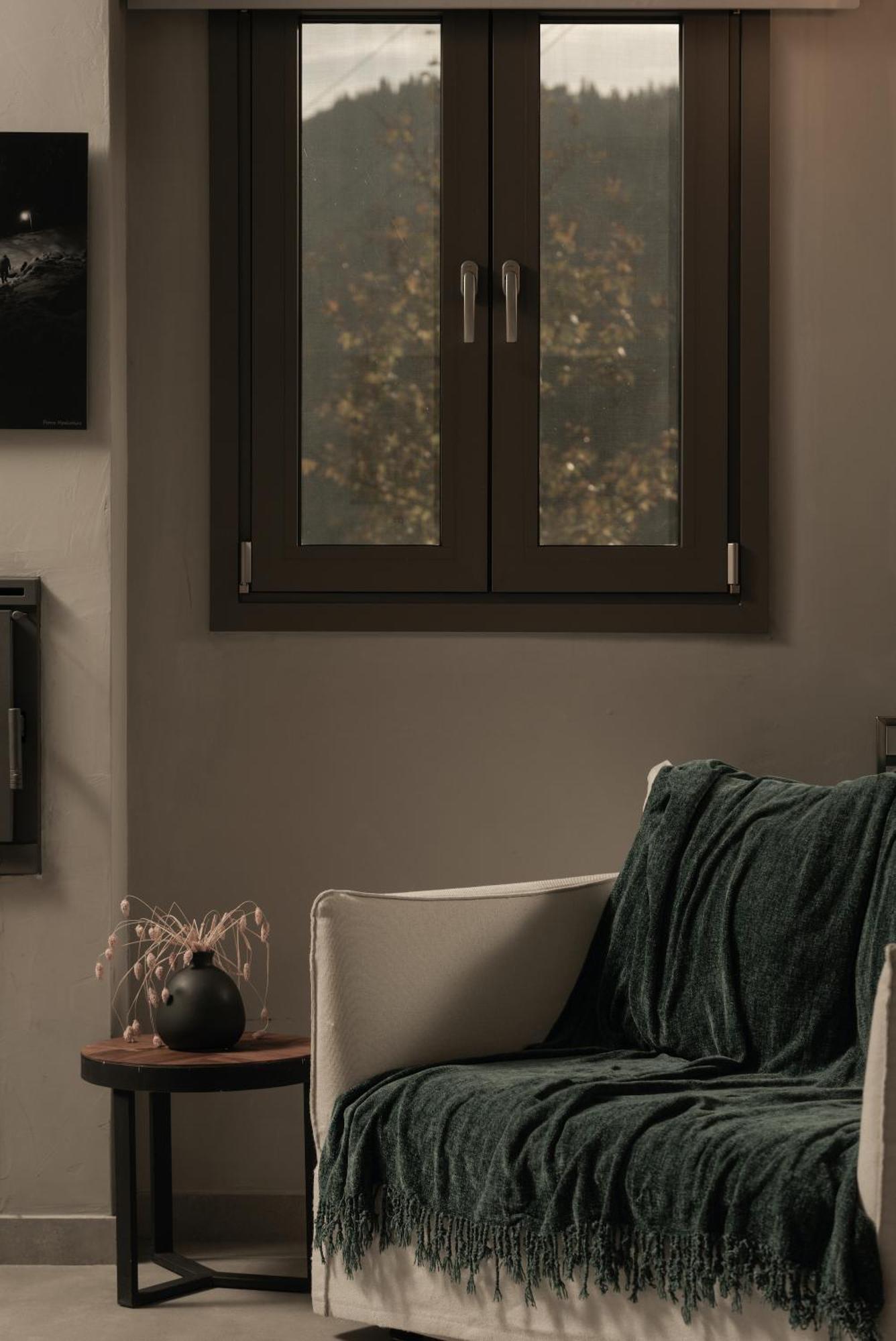 Evora Luxury Suites Mega Chorio Экстерьер фото