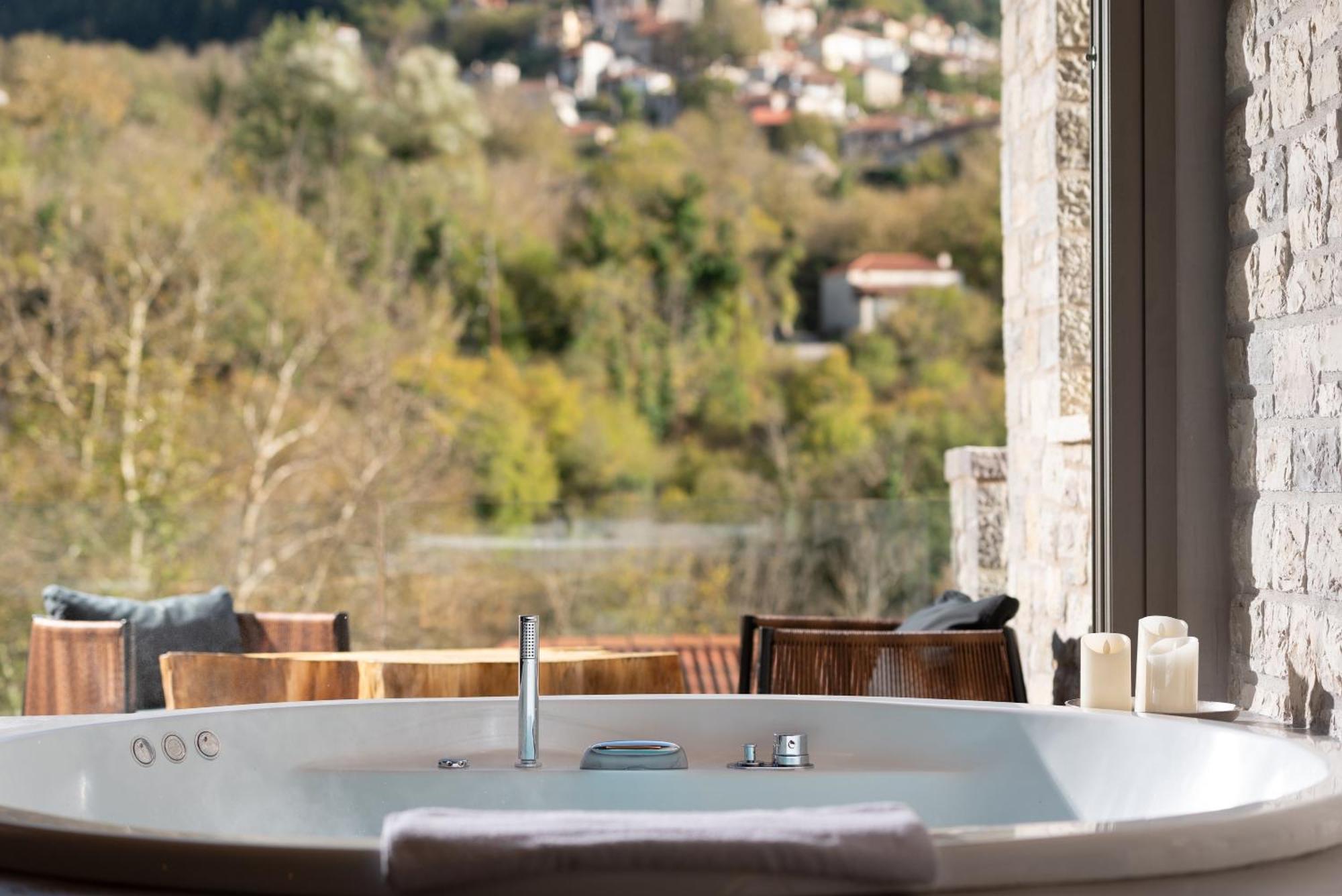Evora Luxury Suites Mega Chorio Экстерьер фото