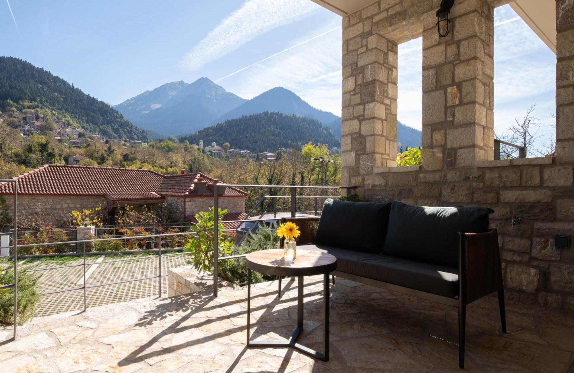 Evora Luxury Suites Mega Chorio Экстерьер фото