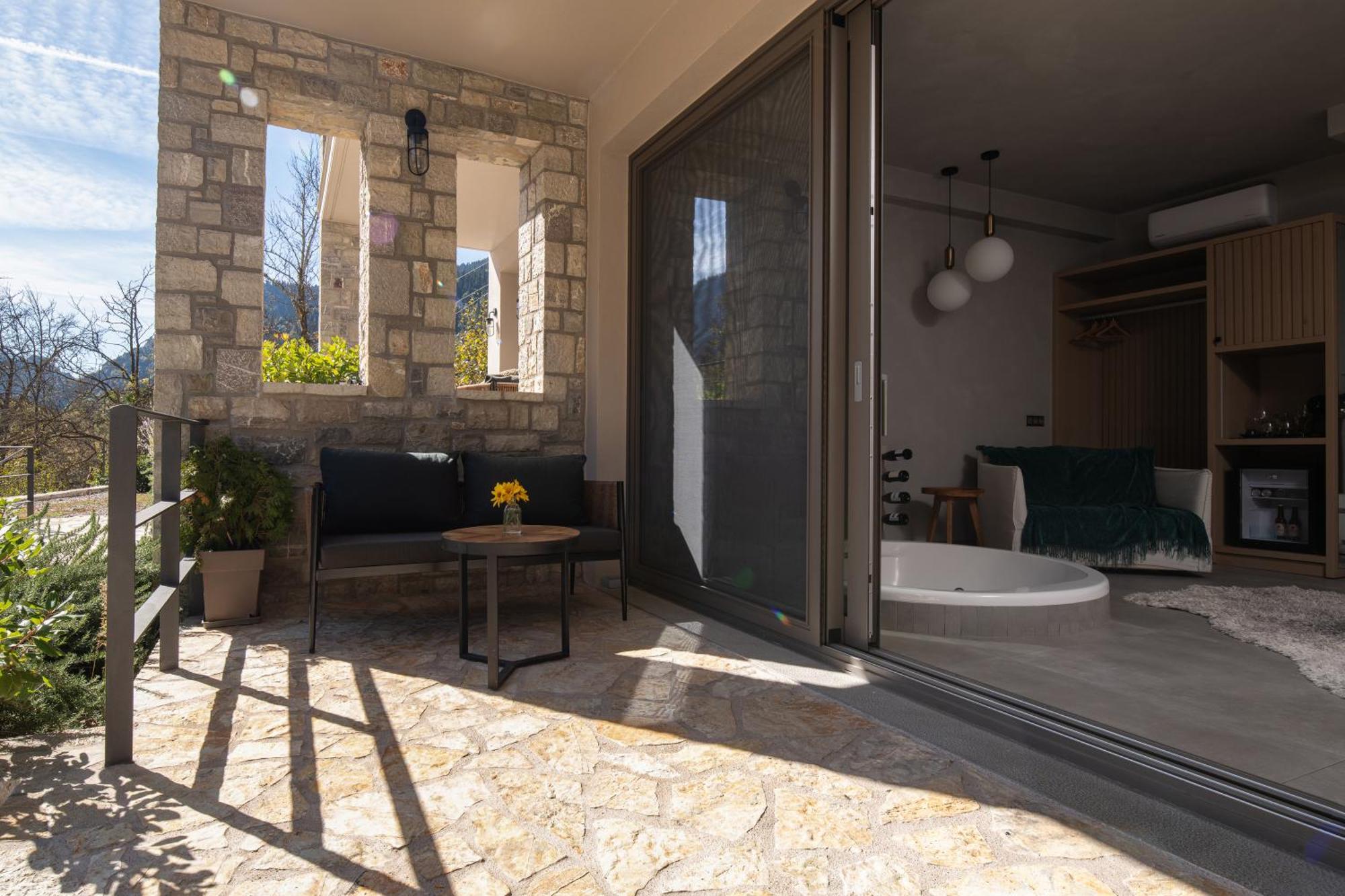 Evora Luxury Suites Mega Chorio Экстерьер фото