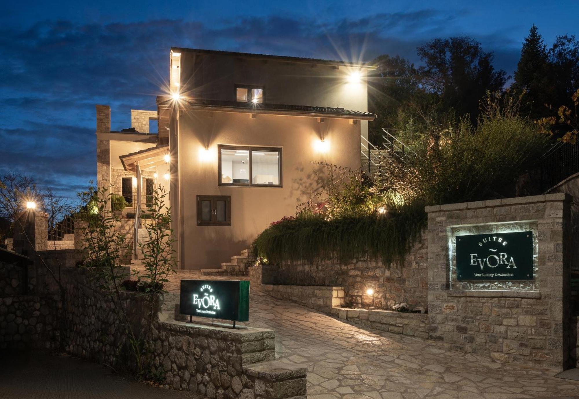 Evora Luxury Suites Mega Chorio Экстерьер фото